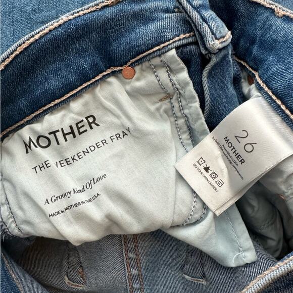 MOTHER The Weekender Fray In A Groovy Kind Of Love Flare Jeans Blue Size 26 - Picture 13 of 14